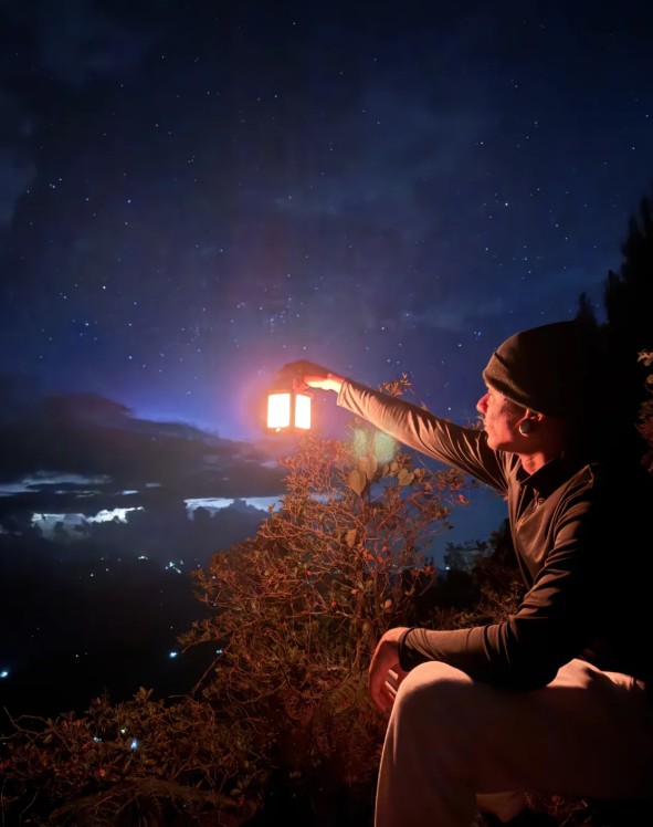 Stargazing at night from the Cerro Kennedy camp in the Sierra Nevada